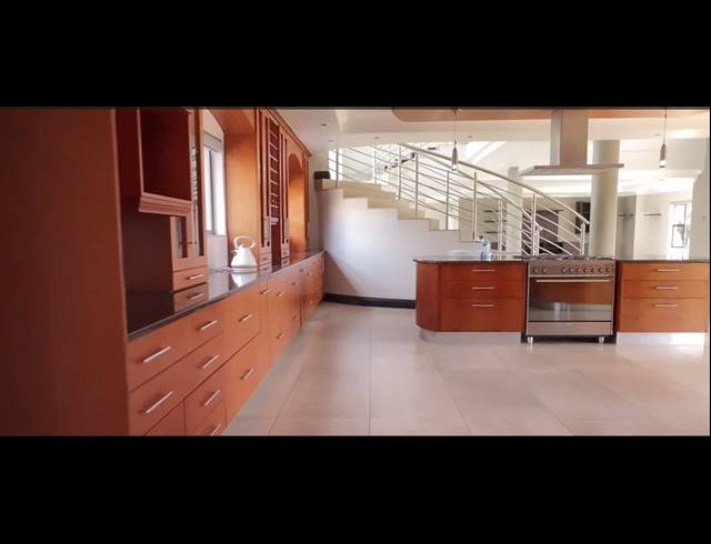 5 BEDROOM HOUSE FOR SALE IN BLUE SADDLE RANCHES